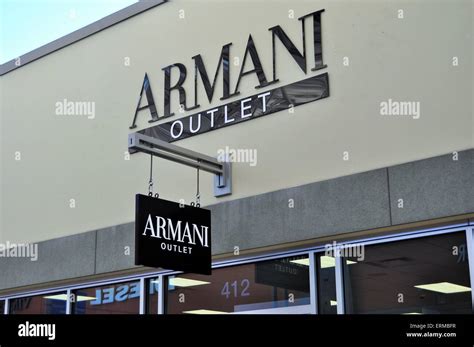 armani outlet milano italy